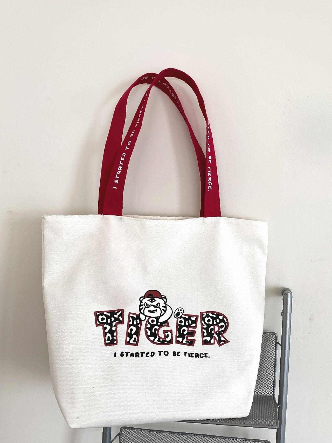 Soufree - Cartoon & Slogan Graphic Shoulder Tote Bag  - Women Tote Bags