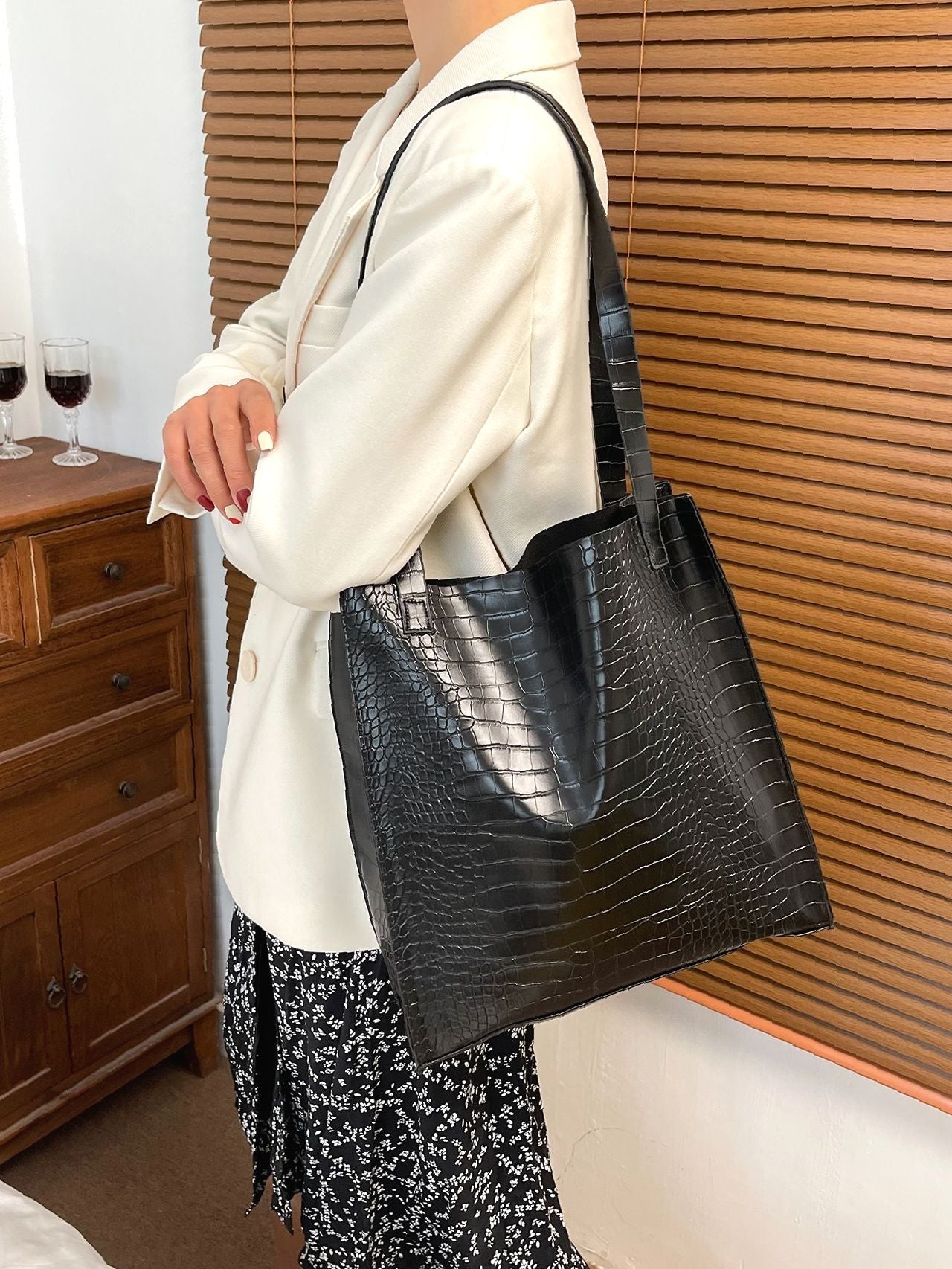 Soufree - Crocodile Embossed Shoulder Tote Bag  - Women Tote Bags