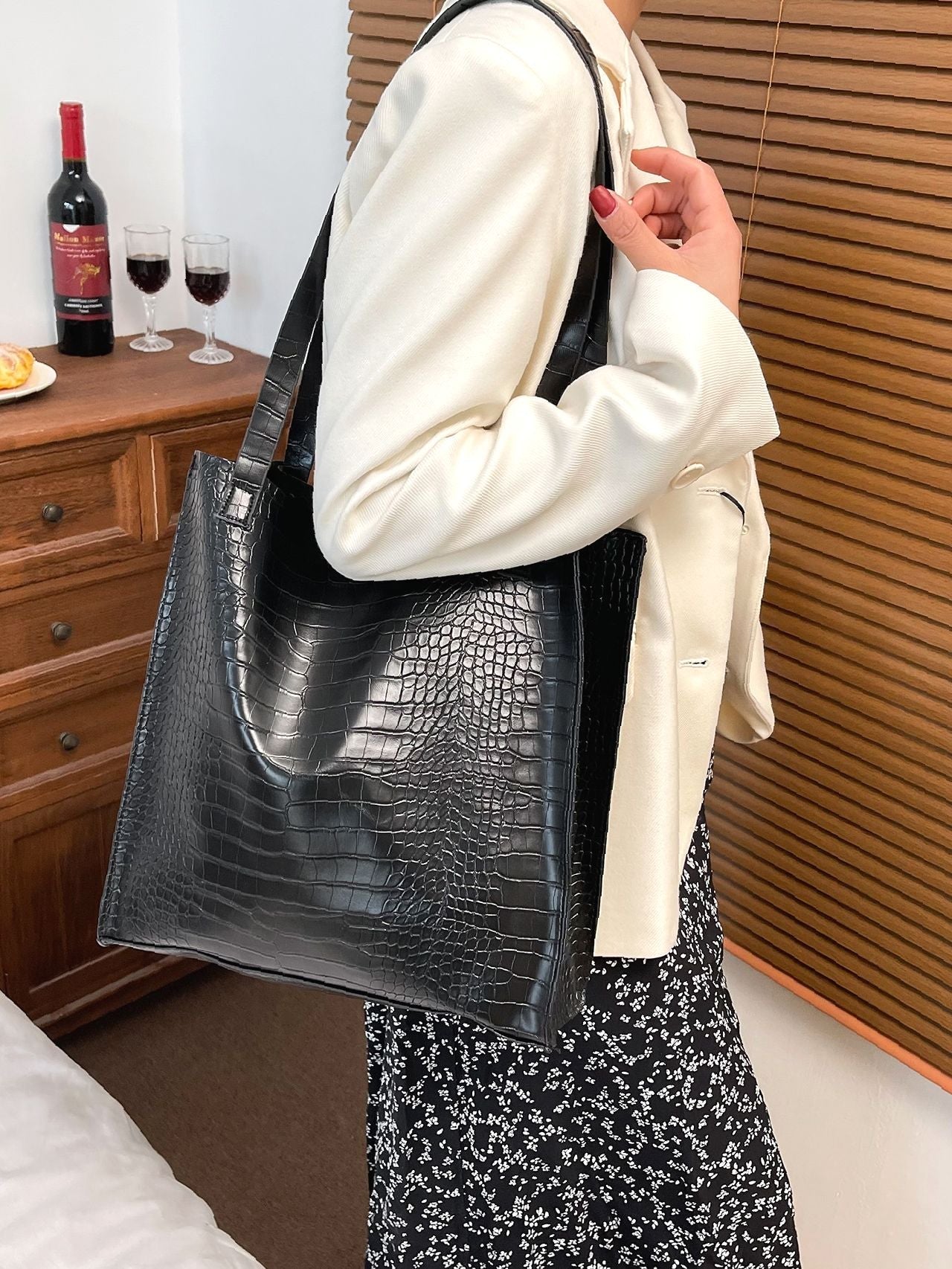 Soufree - Crocodile Embossed Shoulder Tote Bag  - Women Tote Bags