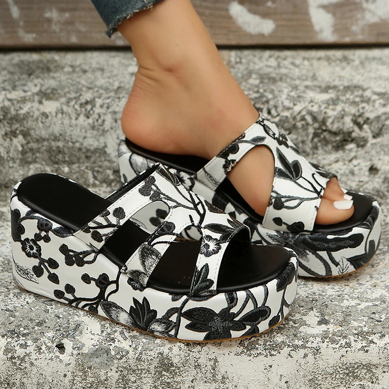 Soufree  -  Printed Chunky Platform Slippers Women Summer Hollow Out Wedge Sandals Woman Thick Bottom Beach Sandalias Size 43