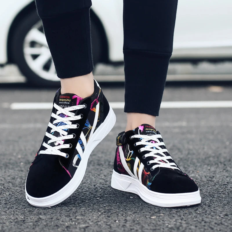 Soufree  -  Spring and Autumn Men's and Women's Sports Shoes Black and White Colorful Canvas Casual Couple Versatile Vulcanized Shoes